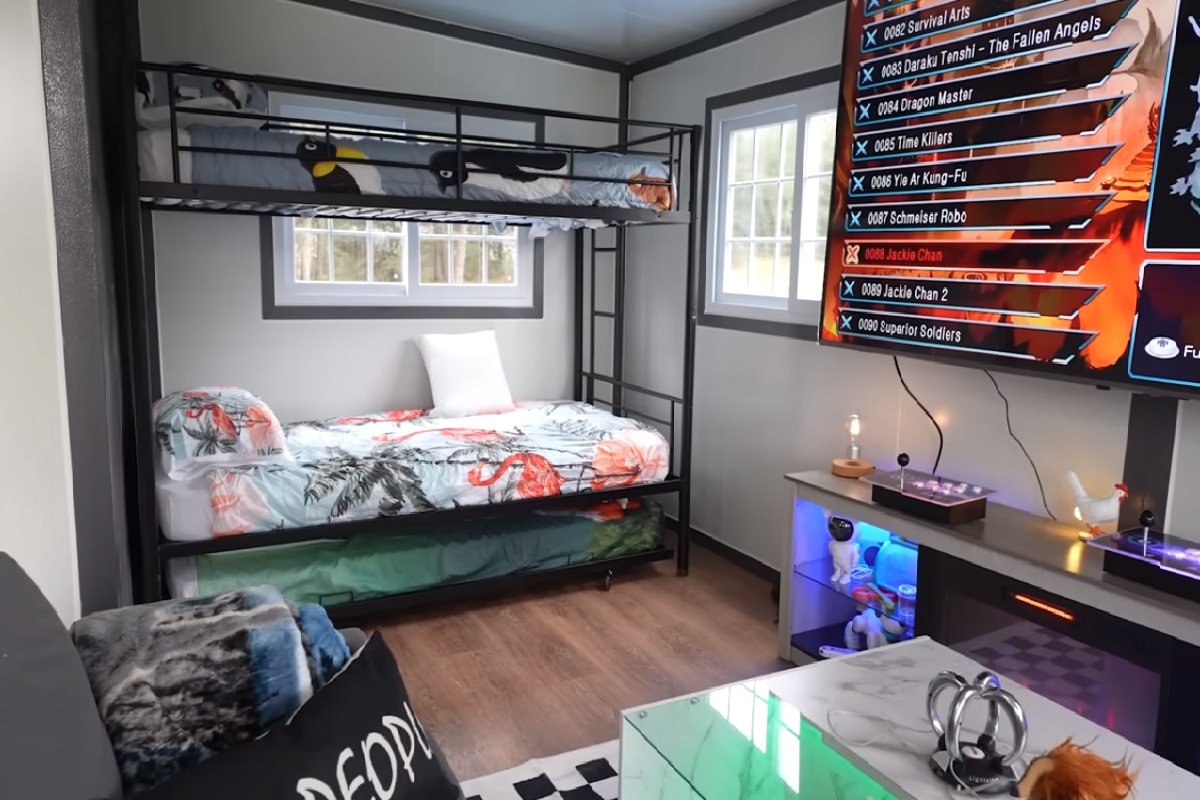Amazon Expandable House Systems Practical Living Spaces - Tiny House ...