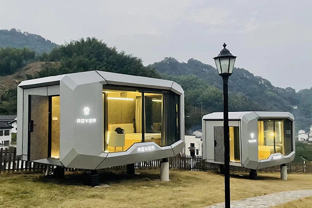 Prefab Smart Capsule House Rover R306