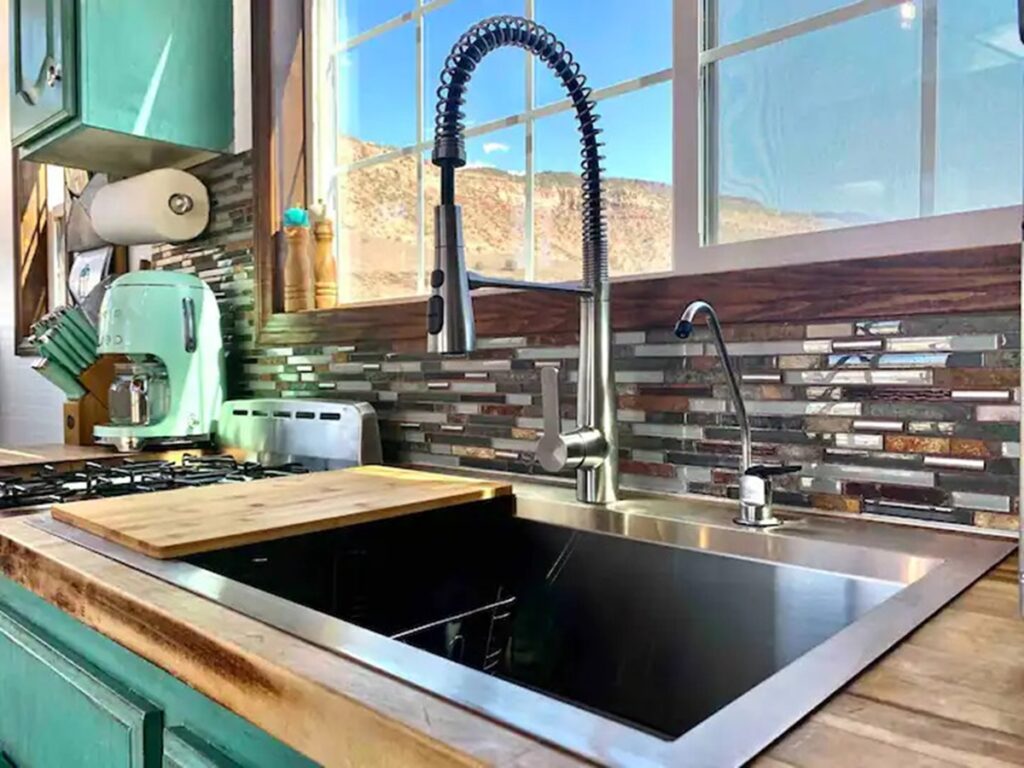 AnyConv.com Unwind with the Unique Tiny Ark Home in Zion National Park 51